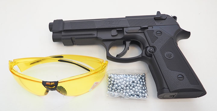 Pistola Beretta Elite II con kit incluido de gafas y balines