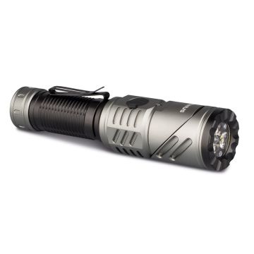Linterna Konuslight RT 2500 lumens con cabezal rotable