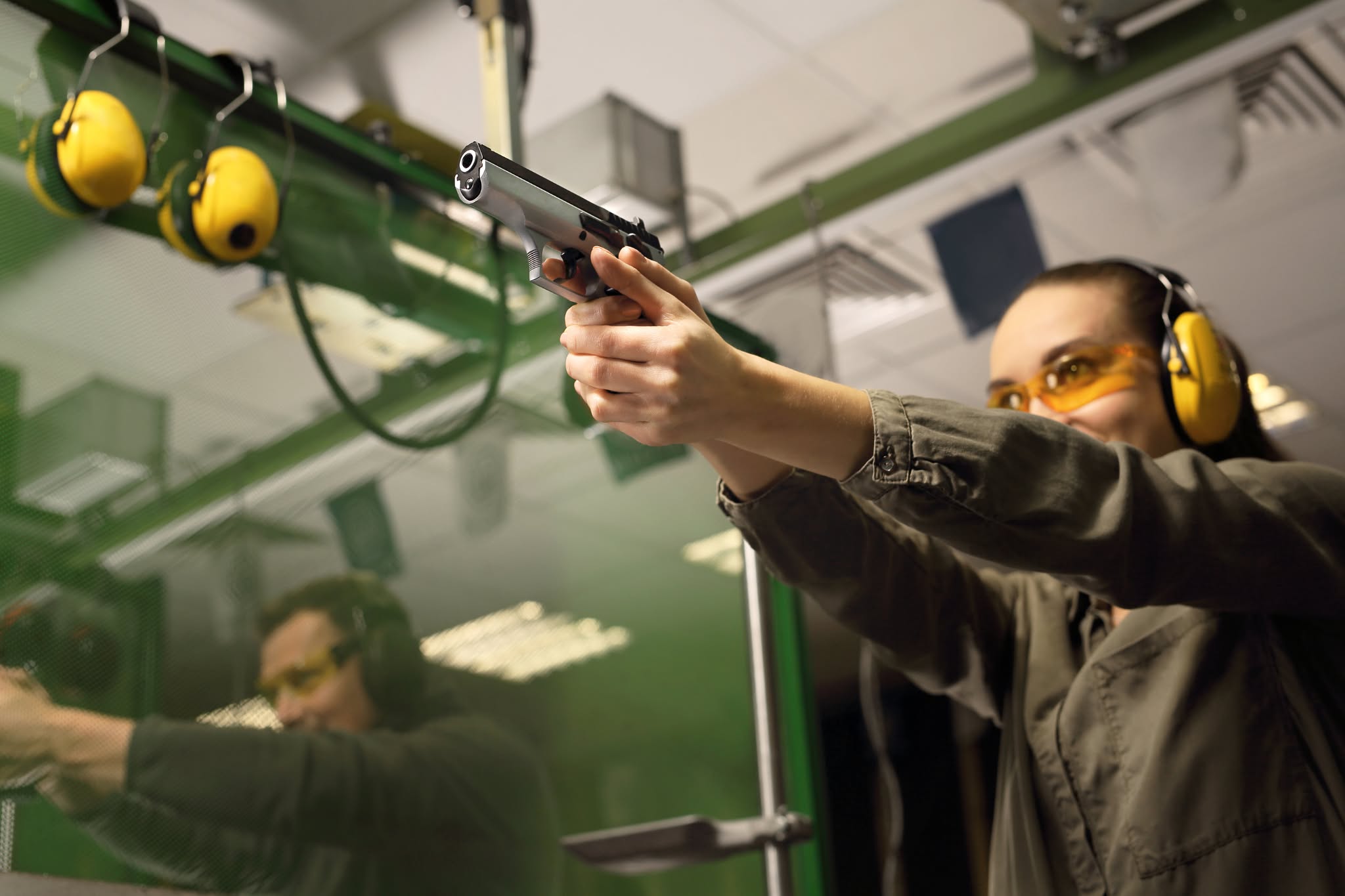 Temario y preguntas del examen para la licencia de armas E y D.