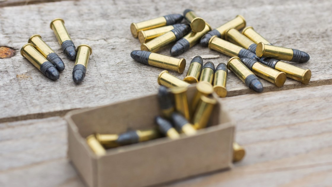 Por que não se pode recarregar o calibre .22 LR?