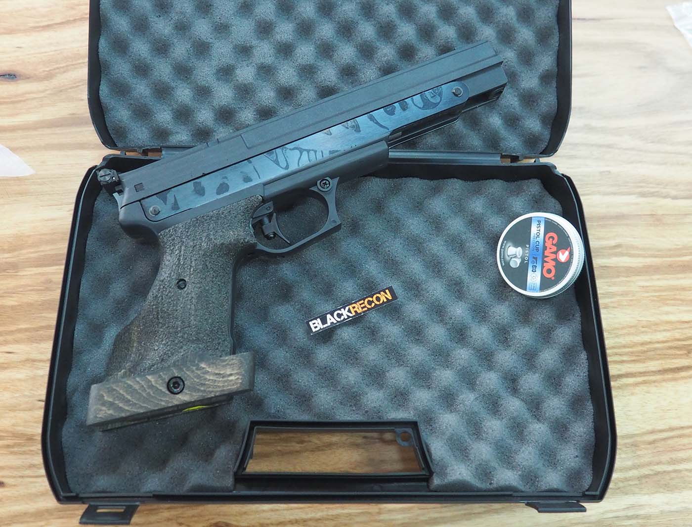 Pistola-tiro-aire-comprimido-gamo-compact